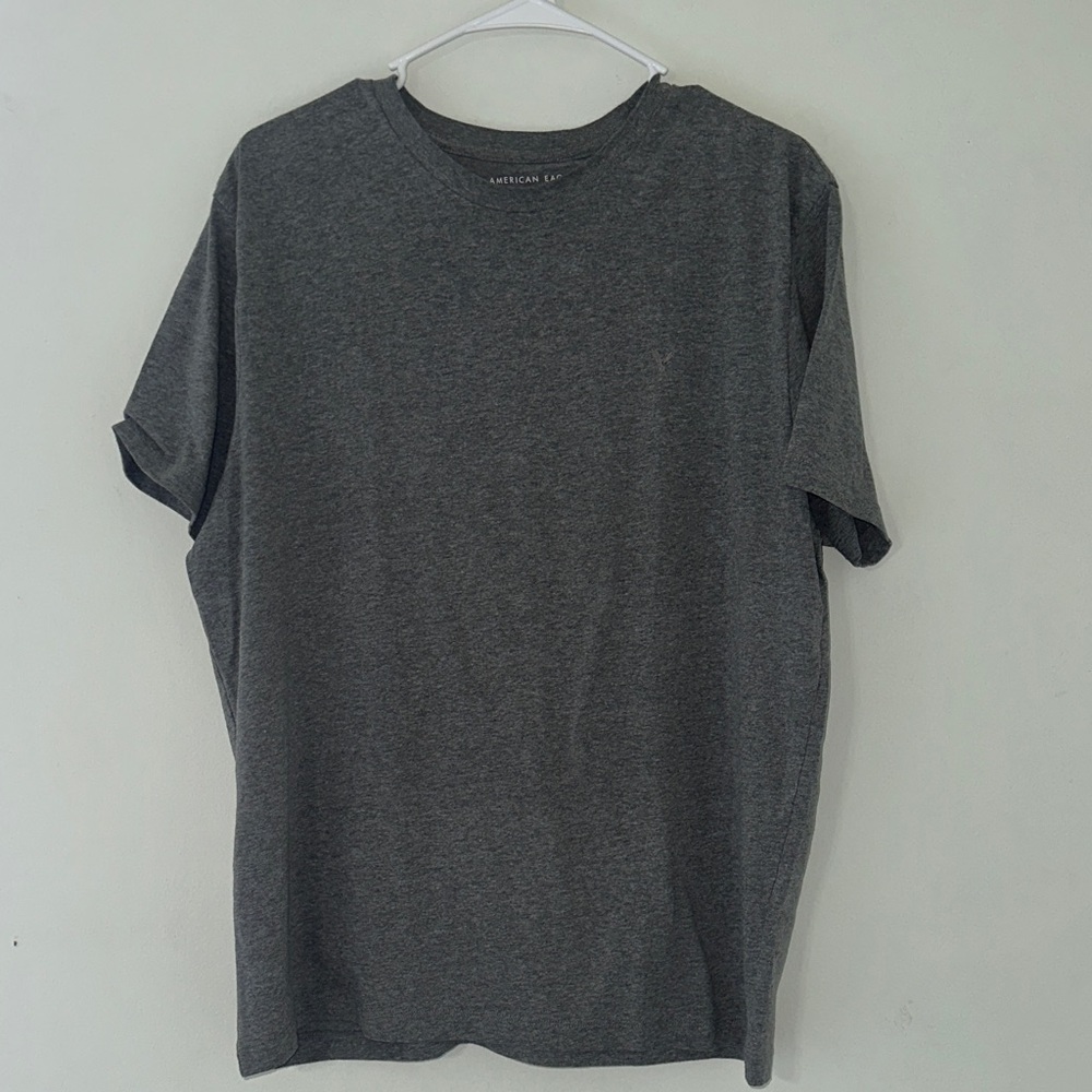 American Eagle Outfitters Charcoal Short Sleeve Tee